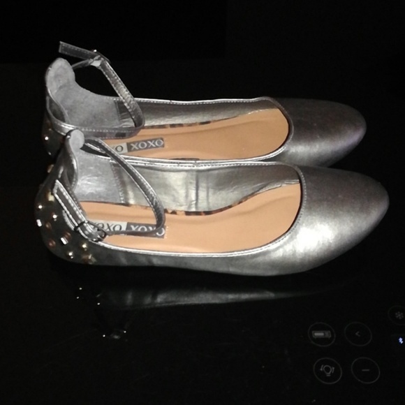 Jeweled Silver/Pewter Flats, Sz 8.5 - Picture 4 of 6